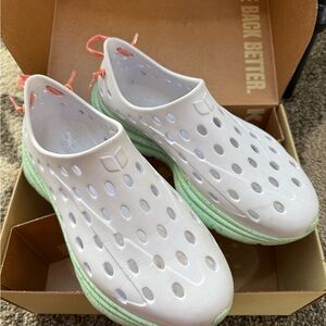 Stylish White and Spring Speckle Green Kane Revive Athletic Shoes